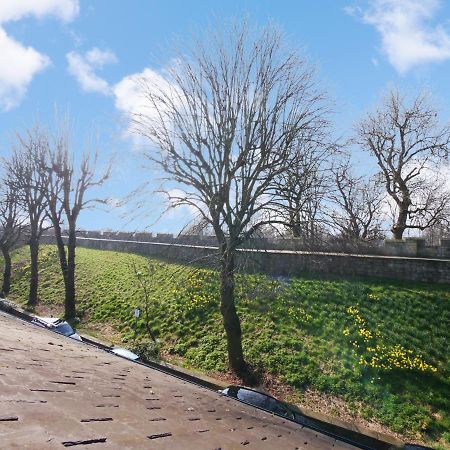 Bar Wall Cottage-City Wall Views-Sleeps 5 York Esterno foto